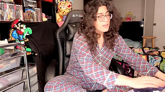 ShinyCherub online show from 11, 4, 2026