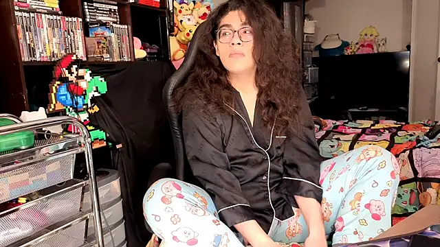 ShinyCherub online show from 14, 4, 2026