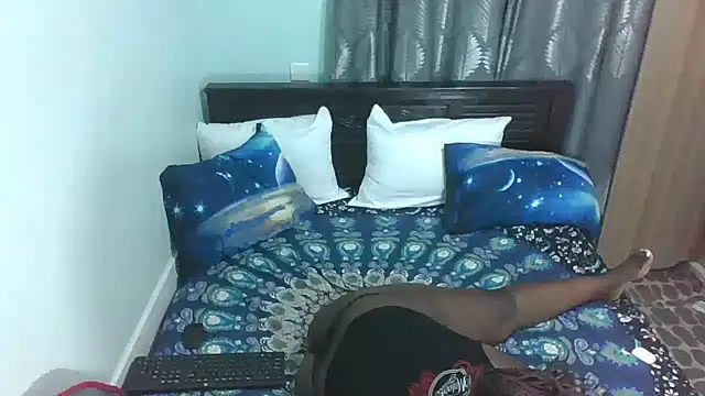 Snapshot of Darkberry chatting on 2, 11, 2025 Darkberry online show from 2, 11, 2025