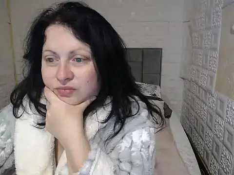 Lillian2 online show from 2, 12, 2024