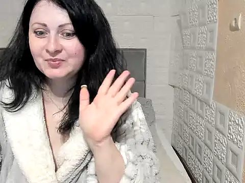 Lillian2 online show from 1, 3, 2025