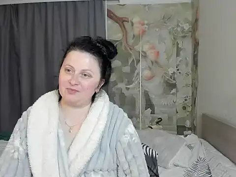 Snapshot of Lillian2 chatting on 25, 5, 2026 Lillian2 online show from 25, 5, 2026