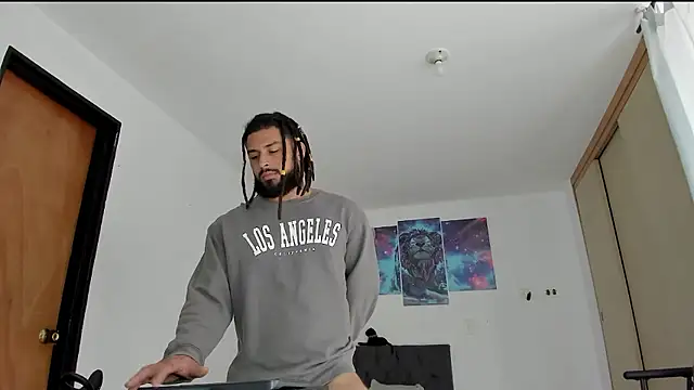 Snapshot of Louis_marley__ chatting on 11, 1, 2026 Louis marley online show from 11, 1, 2026