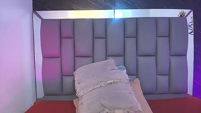  MiaBrown  online show from 11, 2, 2026