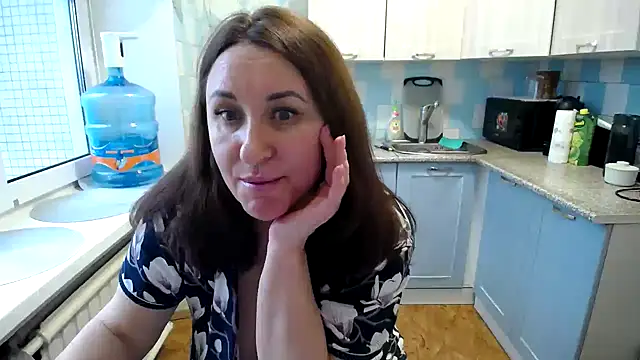 DonnaMagdalena online show from 24, 1, 2025