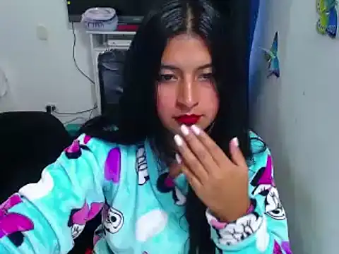 Yunhot  online show from 15, 2, 2025