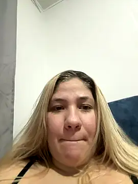 Snapshot of Celestedubois chatting on 14, 10, 2025 Celestedubois online show from 14, 10, 2025