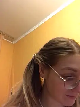  Sweet Love  online show from 30, 1, 2025