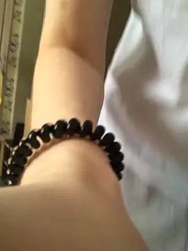  Sweet Love  online show from 27, 4, 2026