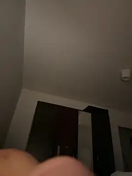 Snapshot of Tomhot3869 chatting on 15, 10, 2025 Tomhot3869 online show from 15, 10, 2025