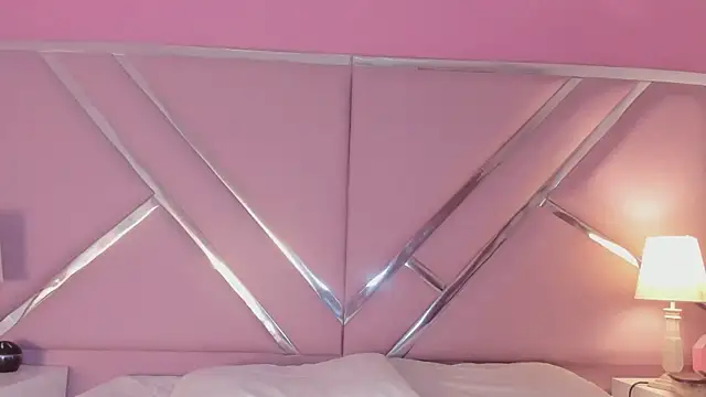 Tiffanysurez  online show from 14, 3, 2026