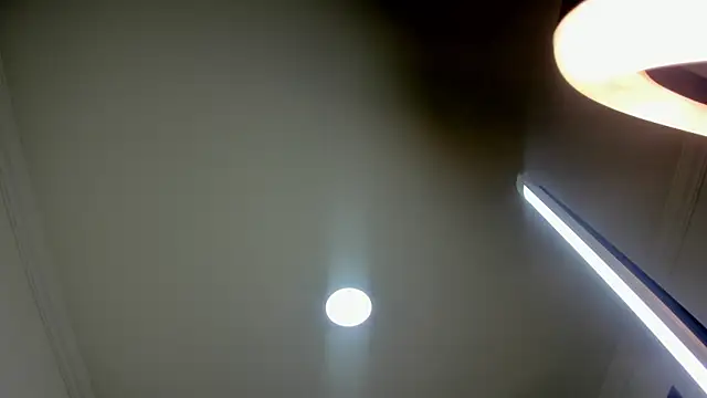 nalalye cruzz  online show from 8, 11, 2025