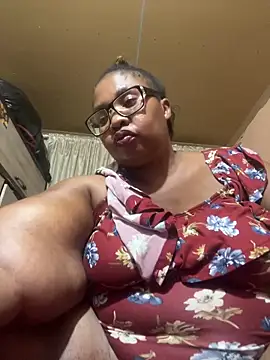 ZOQULUx online show from 13, 3, 2025