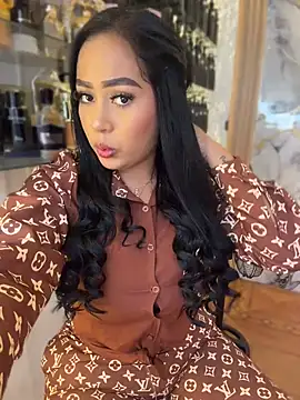 Snapshot of Luisa_Fernandaa chatting on 23, 7, 2026 Luisa Fernandaa online show from 23, 7, 2026