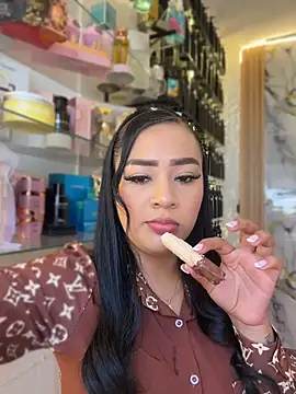 Snapshot of Luisa_Fernandaa chatting on 2, 8, 2026 Luisa Fernandaa online show from 2, 8, 2026