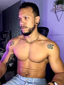 ARON TAYLER01 online show from 21, 10, 2025