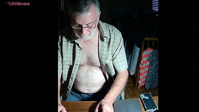 Snapshot of terrybare chatting on 16, 7, 2026 terrybare online show from 16, 7, 2026