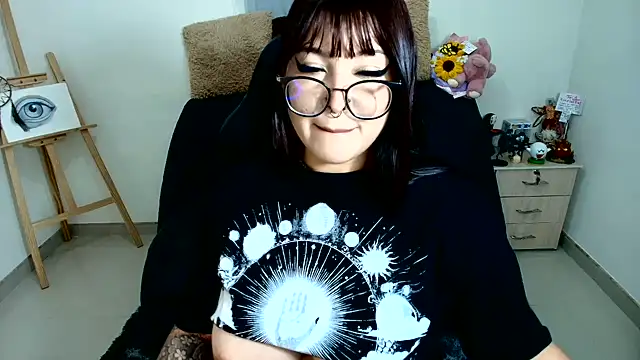 Snapshot of SweetIsabella_x chatting on 7, 6, 2026 SweetIsabella x online show from 7, 6, 2026