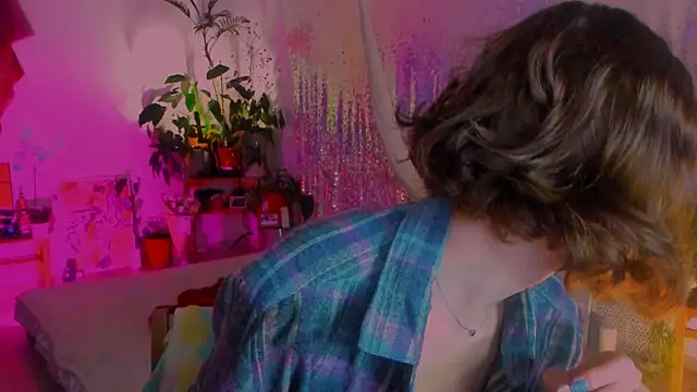 poli   online show from 27, 1, 2025