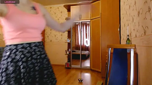 MarySweetness online show from 12, 3, 2025