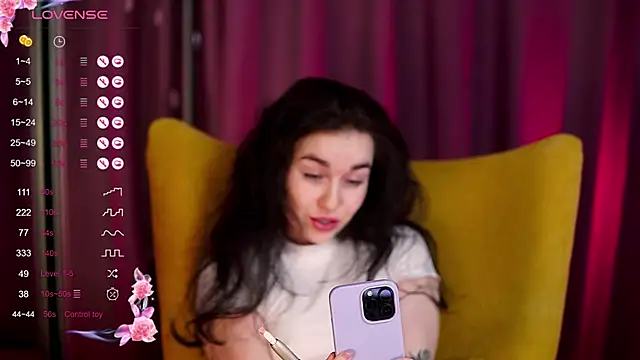 Snapshot of R-U-B-Y chatting on 2, 10, 2025 R-U-B-Y online show from 2, 10, 2025