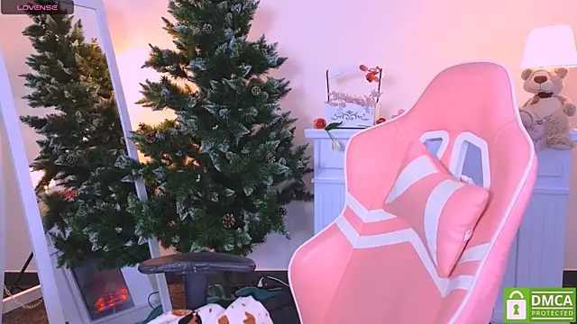 Snapshot of Grace_and__Jacob chatting on 8, 1, 2025 Grace and Jacob online show from 8, 1, 2025