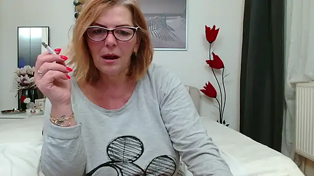 YulliaMilf online show from 25, 2, 2025