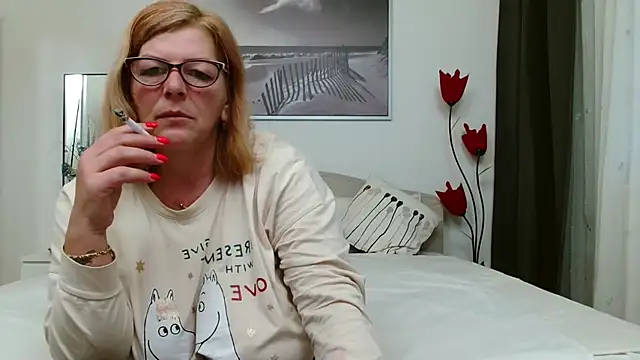 YulliaMilf online show from 12, 3, 2025