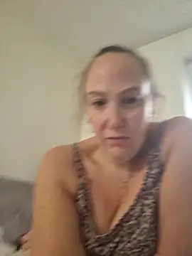 Snapshot of Wisie_Cutie chatting on 15, 11, 2025 Wisie Cutie online show from 15, 11, 2025