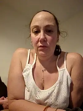 Snapshot of Wisie_Cutie chatting on 1, 12, 2025 Wisie Cutie online show from 1, 12, 2025