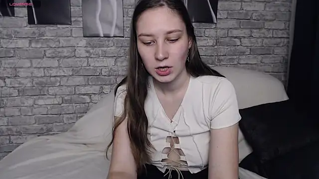 MollyBrams online show from 12, 12, 2024