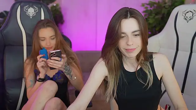 Snapshot of Kisasolo chatting on 19, 3, 2025 Kisasolo online show from 19, 3, 2025