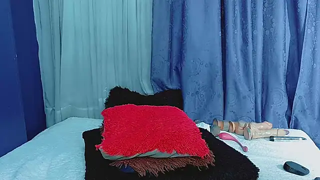 Snapshot of yesik_beltran chatting on 7, 3, 2025 yesik beltran online show from 7, 3, 2025