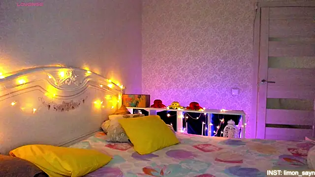 LillyMoure  online show from 26, 3, 2026