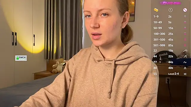 Snapshot of RedFires chatting on 28, 12, 2024 RedFires online show from 28, 12, 2024