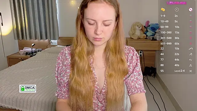 Snapshot of RedFires chatting on 30, 10, 2025 RedFires online show from 30, 10, 2025