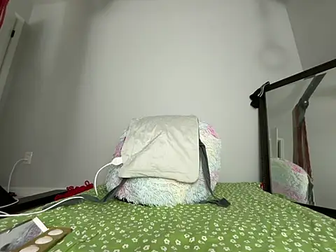 MissCumberdale online show from 2, 4, 2026