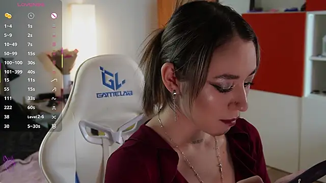 Fiona-Love online show from 1, 10, 2025