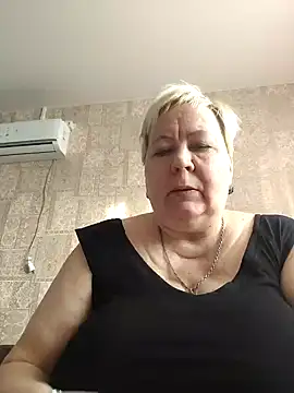 Snapshot of EffectFiona chatting on 15, 1, 2025 EffectFiona online show from 15, 1, 2025