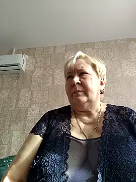 Snapshot of EffectFiona chatting on 14, 2, 2025 EffectFiona online show from 14, 2, 2025