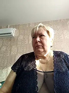 Snapshot of EffectFiona chatting on 14, 2, 2025 EffectFiona online show from 14, 2, 2025