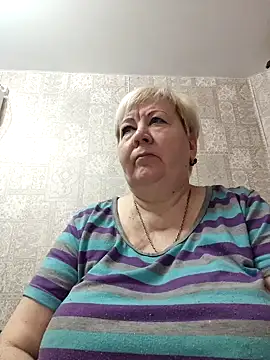 Snapshot of EffectFiona chatting on 15, 2, 2025 EffectFiona online show from 15, 2, 2025