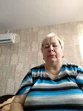 Snapshot of EffectFiona chatting on 16, 2, 2025 EffectFiona online show from 16, 2, 2025