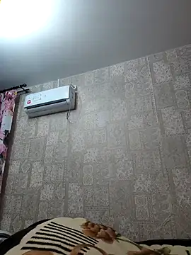 Snapshot of EffectFiona chatting on 18, 2, 2025 EffectFiona online show from 18, 2, 2025