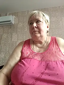 Snapshot of EffectFiona chatting on 20, 2, 2025 EffectFiona online show from 20, 2, 2025