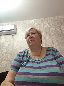 Snapshot of EffectFiona chatting on 28, 2, 2025 EffectFiona online show from 28, 2, 2025