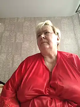 Snapshot of EffectFiona chatting on 4, 3, 2025 EffectFiona online show from 4, 3, 2025