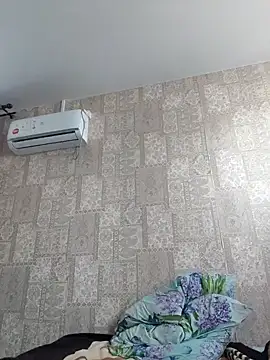 Snapshot of EffectFiona chatting on 8, 3, 2025 EffectFiona online show from 8, 3, 2025