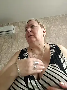 Snapshot of EffectFiona chatting on 22, 3, 2025 EffectFiona online show from 22, 3, 2025