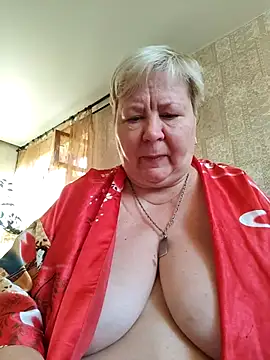 Snapshot of EffectFiona chatting on 16, 9, 2025 EffectFiona online show from 16, 9, 2025